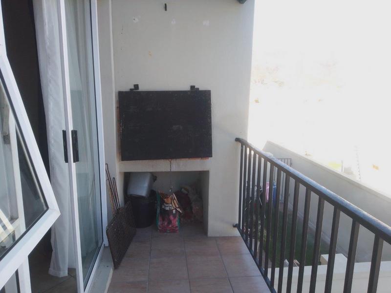 To Let 2 Bedroom Property for Rent in Gordons Bay Western Cape